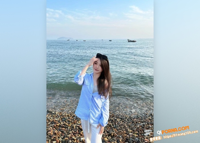 高挑身材碎花裙尤物女神调...（2）