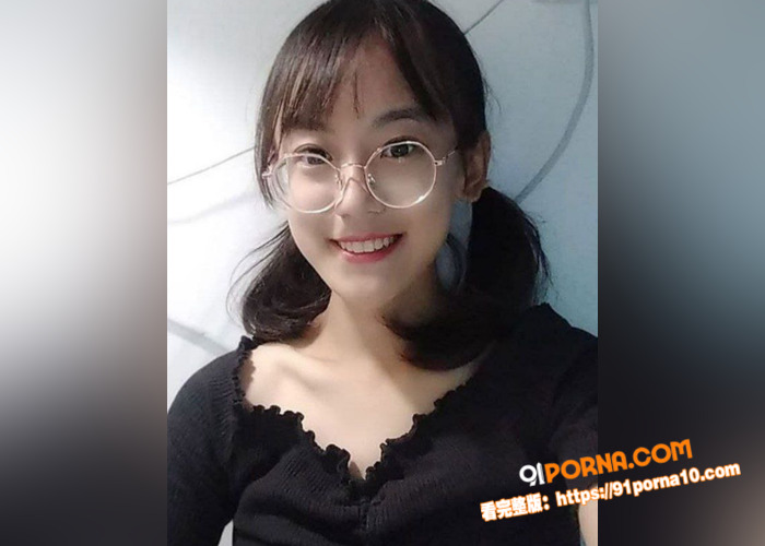 河北反差大学生眼镜婊 王...（1）