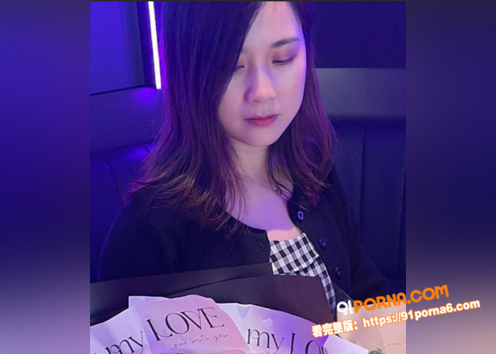 珠海小富婆莉莉激情3P视...（2）