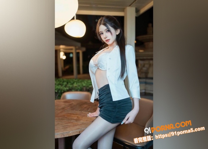 在酒吧搭讪一位性感模特 ...（1）
