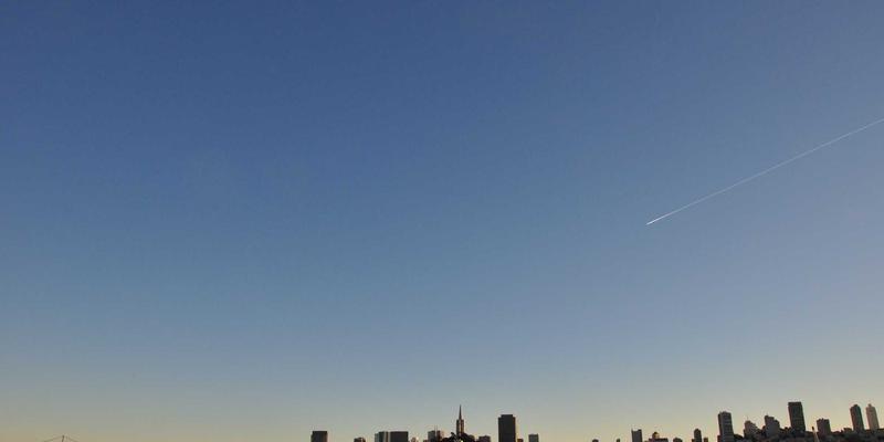 商业沟通中的情商培养：5本必读的Business Management Books与Communication指南